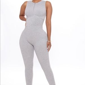 Fashion nova jumpsuit